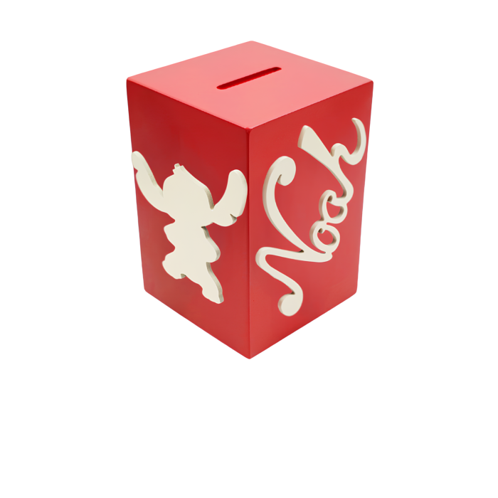 Tirelire en Bois pour Garçon - Motif Stitch - Couleur Rouge